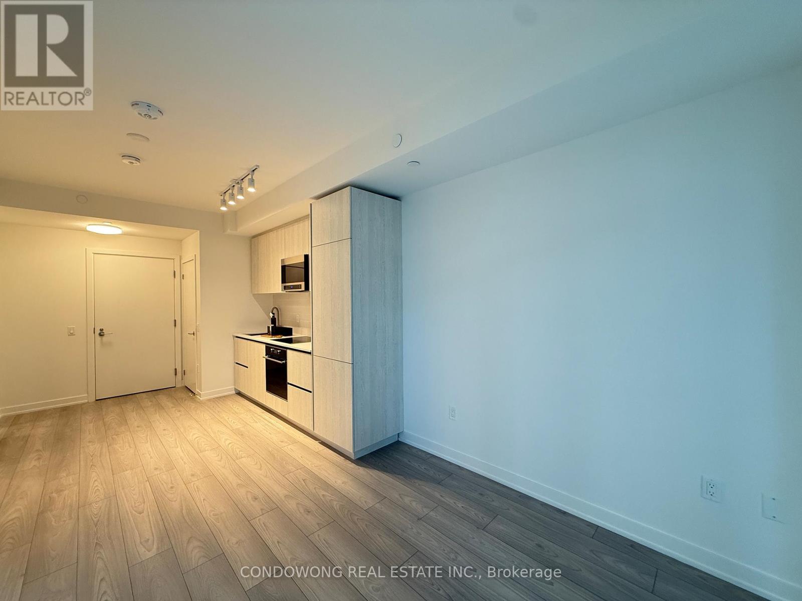 1207 - 120 Broadway Avenue, Toronto, Ontario  M4P 0E9 - Photo 4 - C12486766