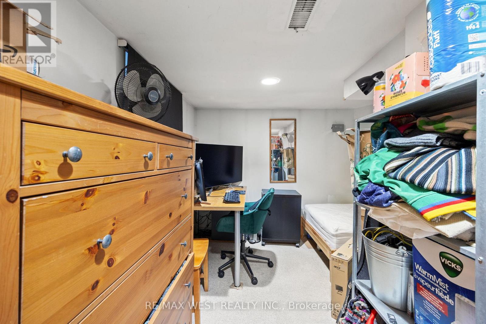 935 Bathurst Street, Toronto, Ontario  M5R 3G4 - Photo 17 - C12486768