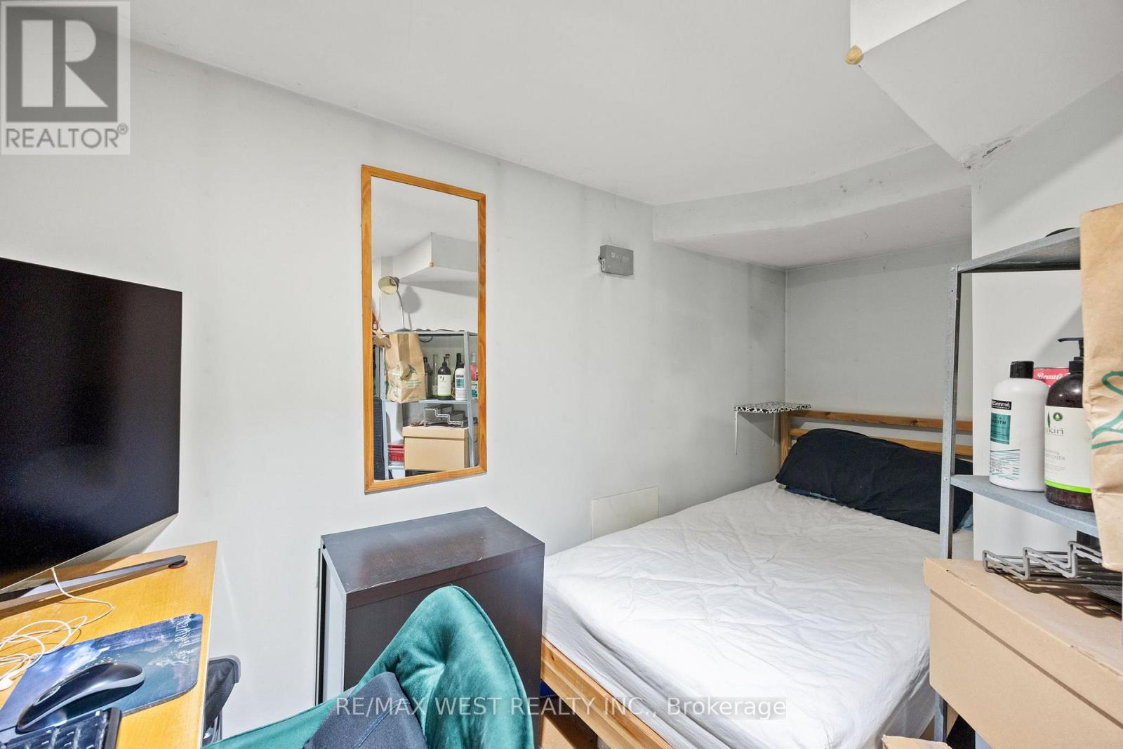 935 Bathurst Street, Toronto, Ontario  M5R 3G4 - Photo 18 - C12486768