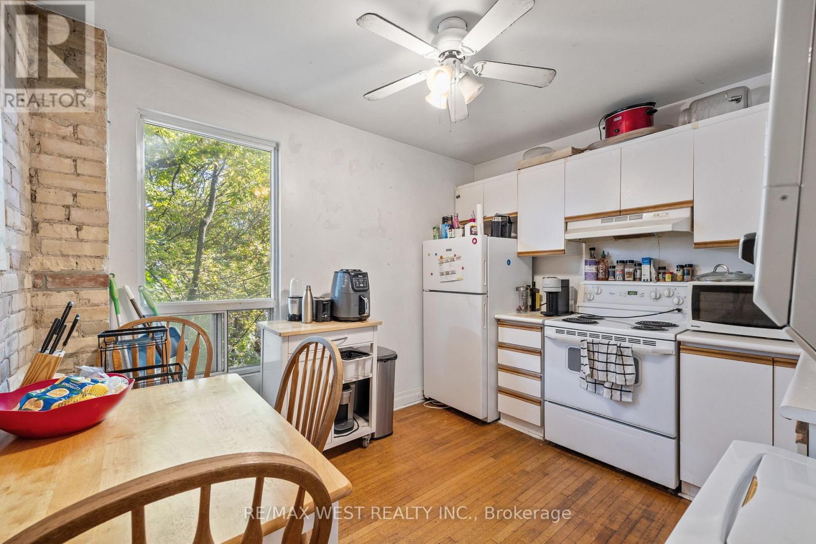 935 Bathurst Street, Toronto, Ontario  M5R 3G4 - Photo 26 - C12486768