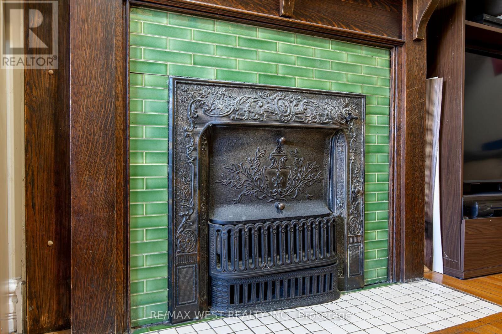 935 Bathurst Street, Toronto, Ontario  M5R 3G4 - Photo 7 - C12486768