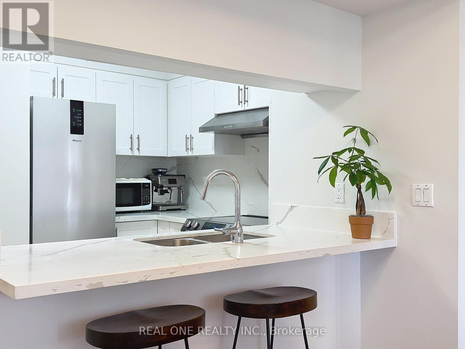 1708 - 18 Sommerset Way, Toronto, Ontario  M2N 6X5 - Photo 12 - C12486773