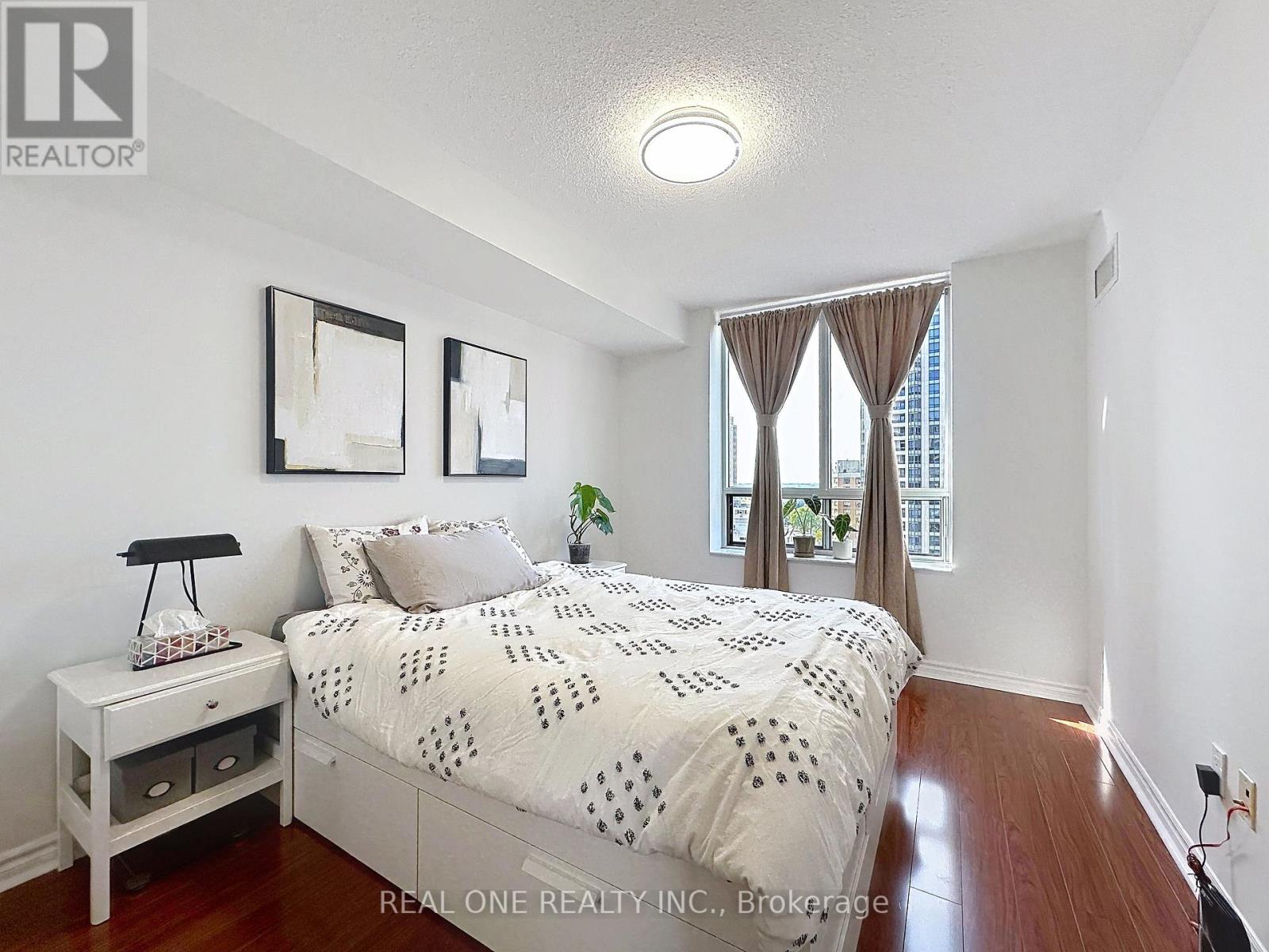 1708 - 18 Sommerset Way, Toronto, Ontario  M2N 6X5 - Photo 19 - C12486773