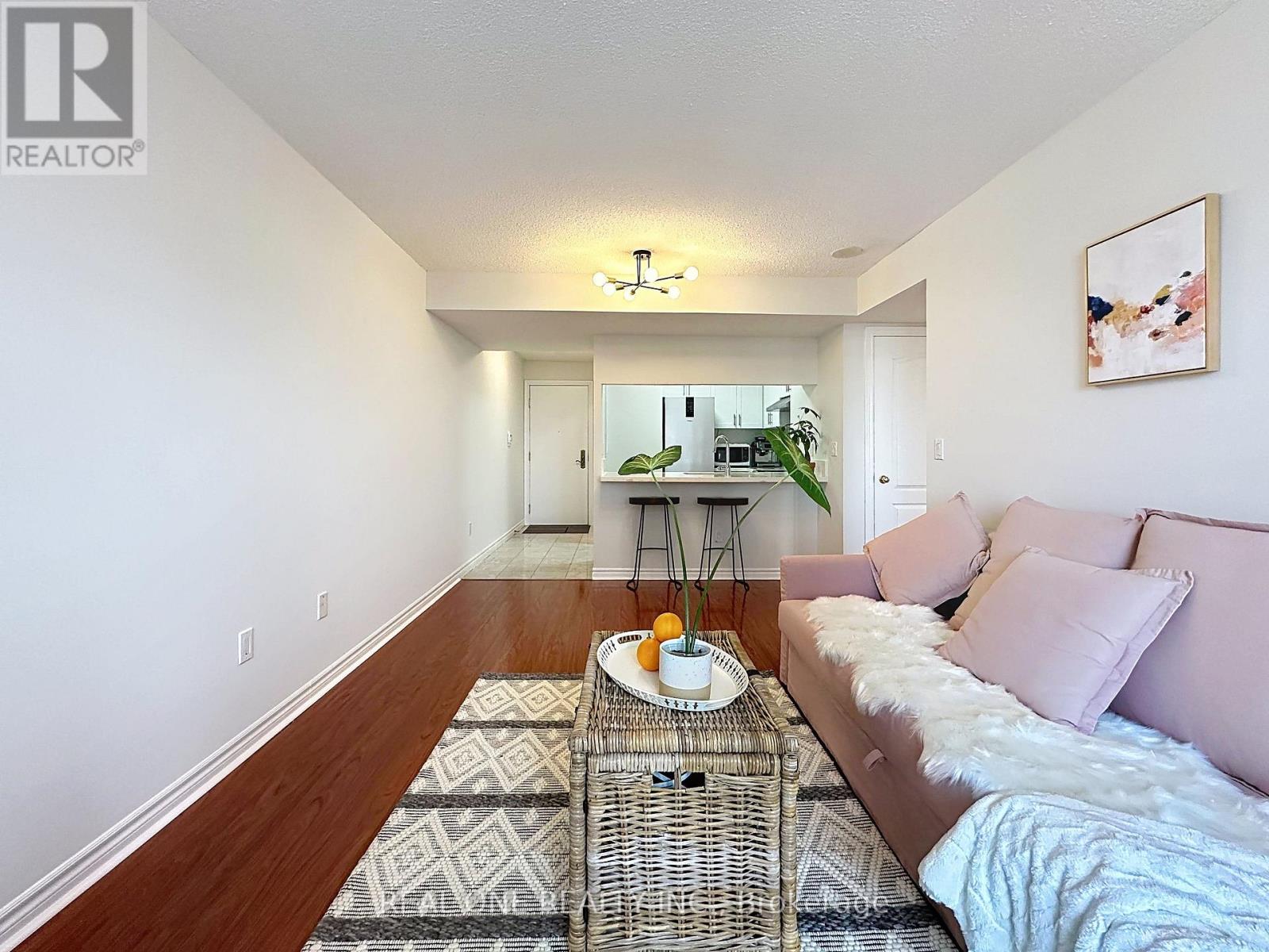 1708 - 18 Sommerset Way, Toronto, Ontario  M2N 6X5 - Photo 6 - C12486773