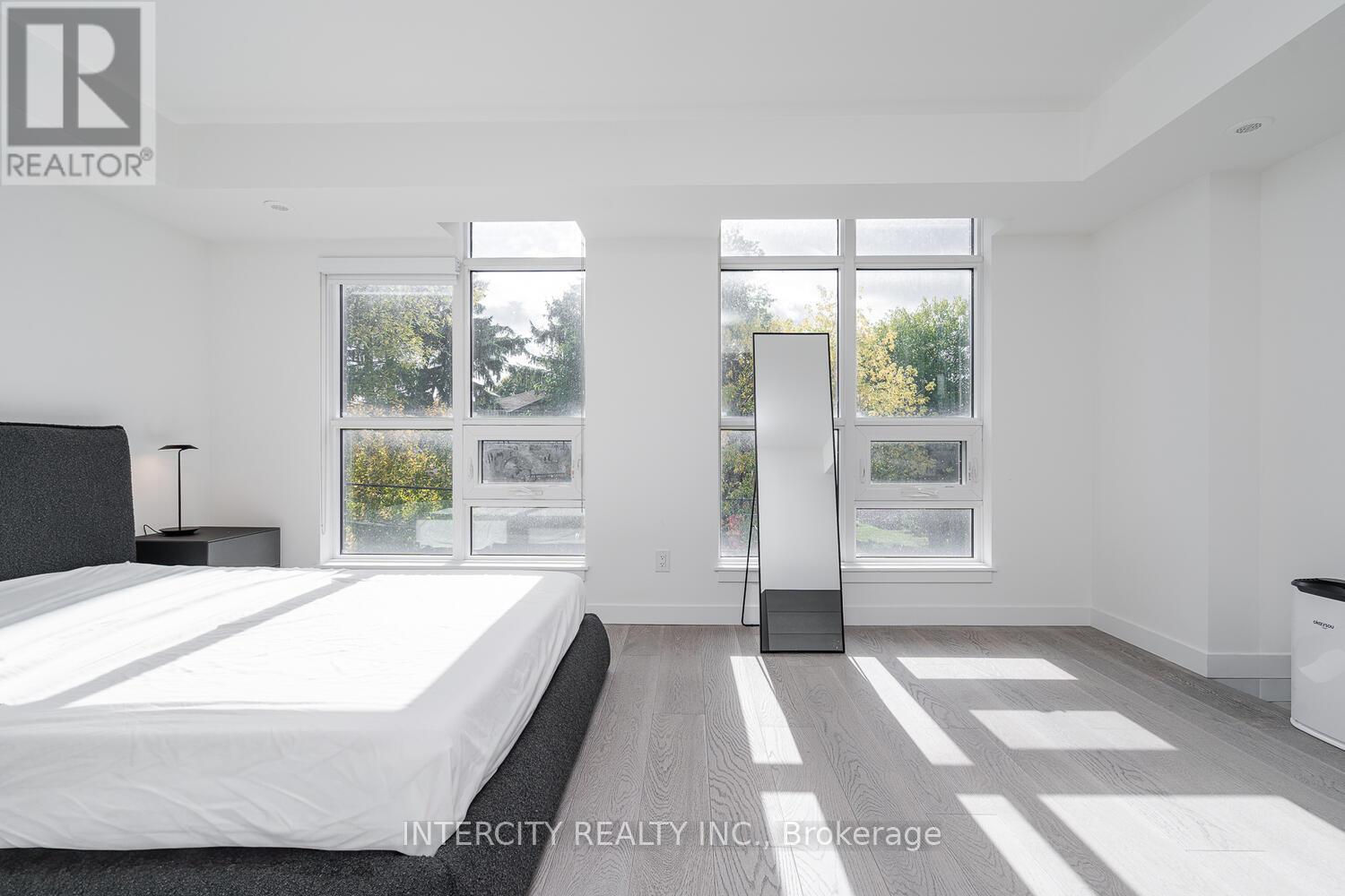 1 - 851 Sheppard Avenue W, Toronto, Ontario  M3H 0G2 - Photo 15 - C12486784