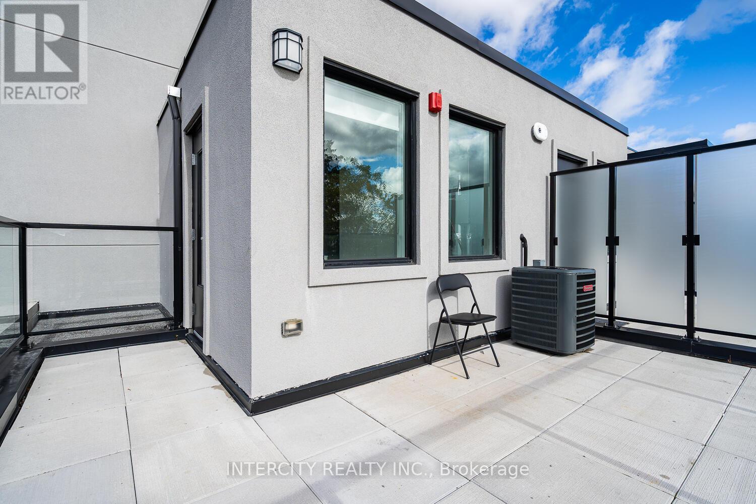 1 - 851 Sheppard Avenue W, Toronto, Ontario  M3H 0G2 - Photo 24 - C12486784