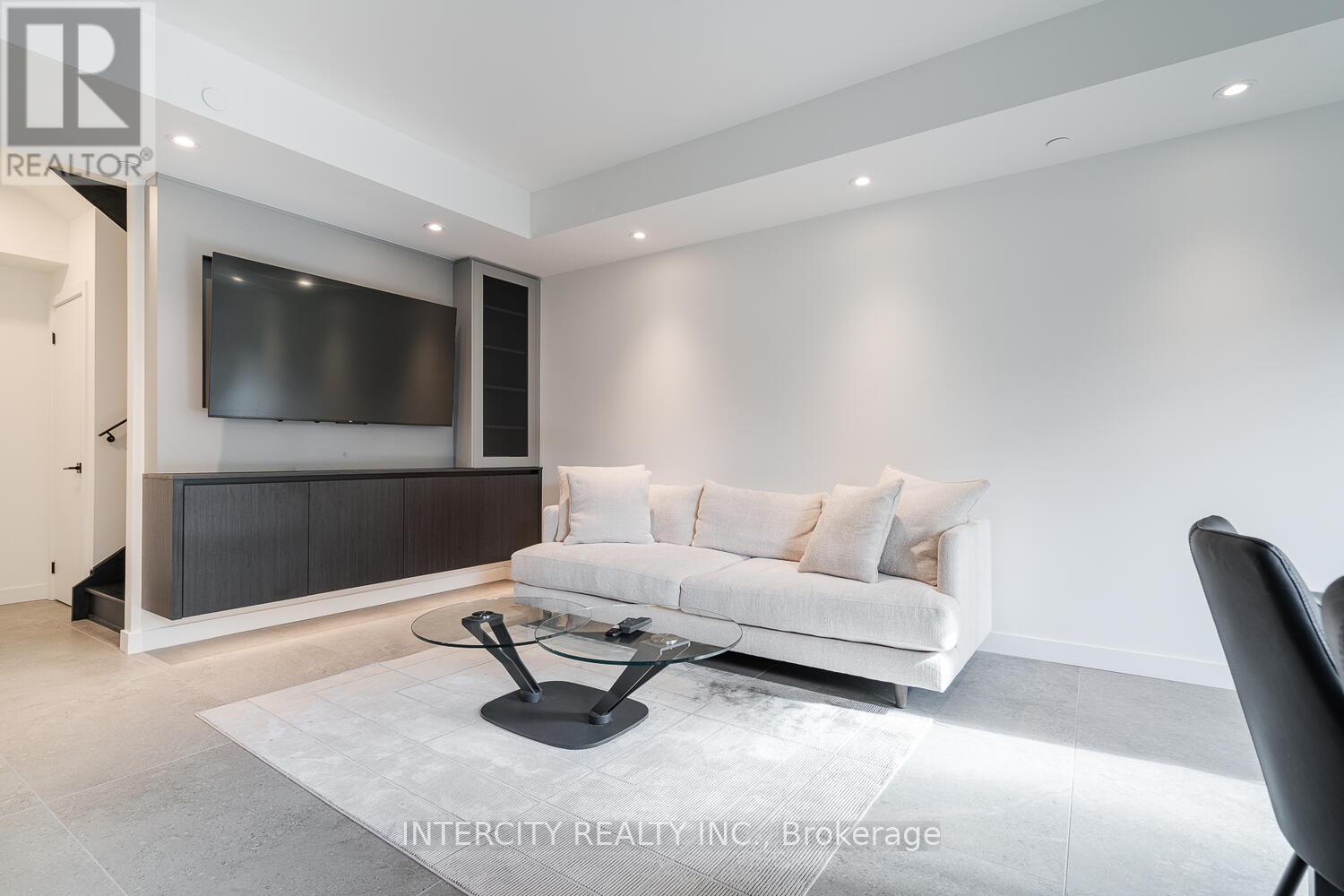 1 - 851 Sheppard Avenue W, Toronto, Ontario  M3H 0G2 - Photo 6 - C12486784