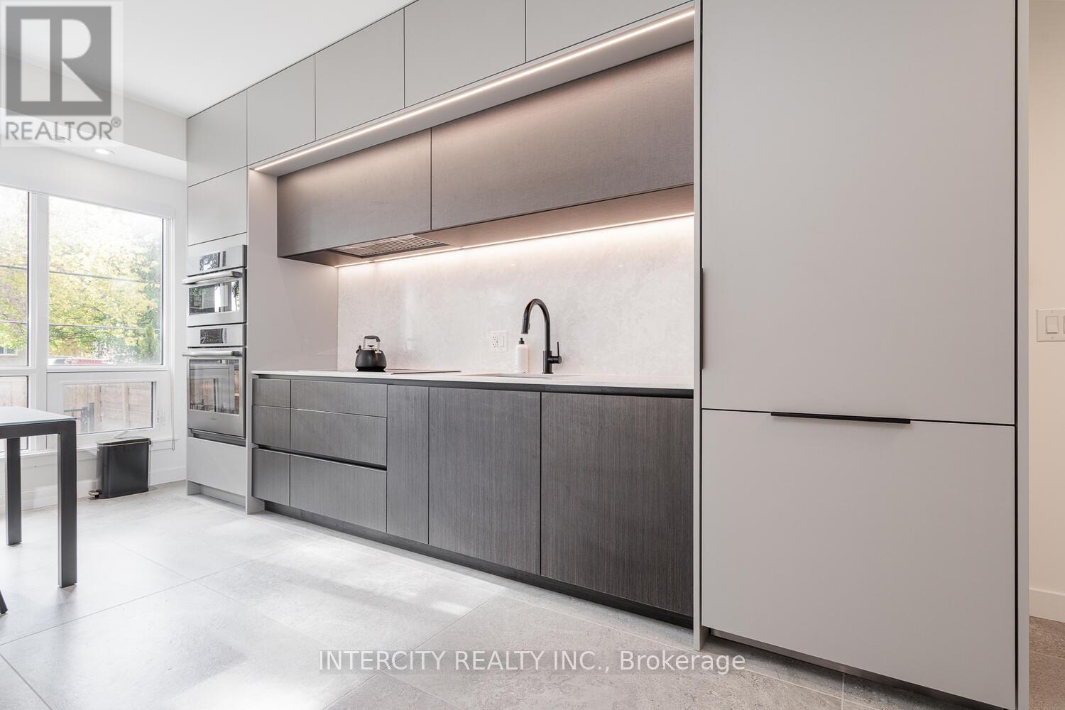 1 - 851 Sheppard Avenue W, Toronto, Ontario  M3H 0G2 - Photo 9 - C12486784