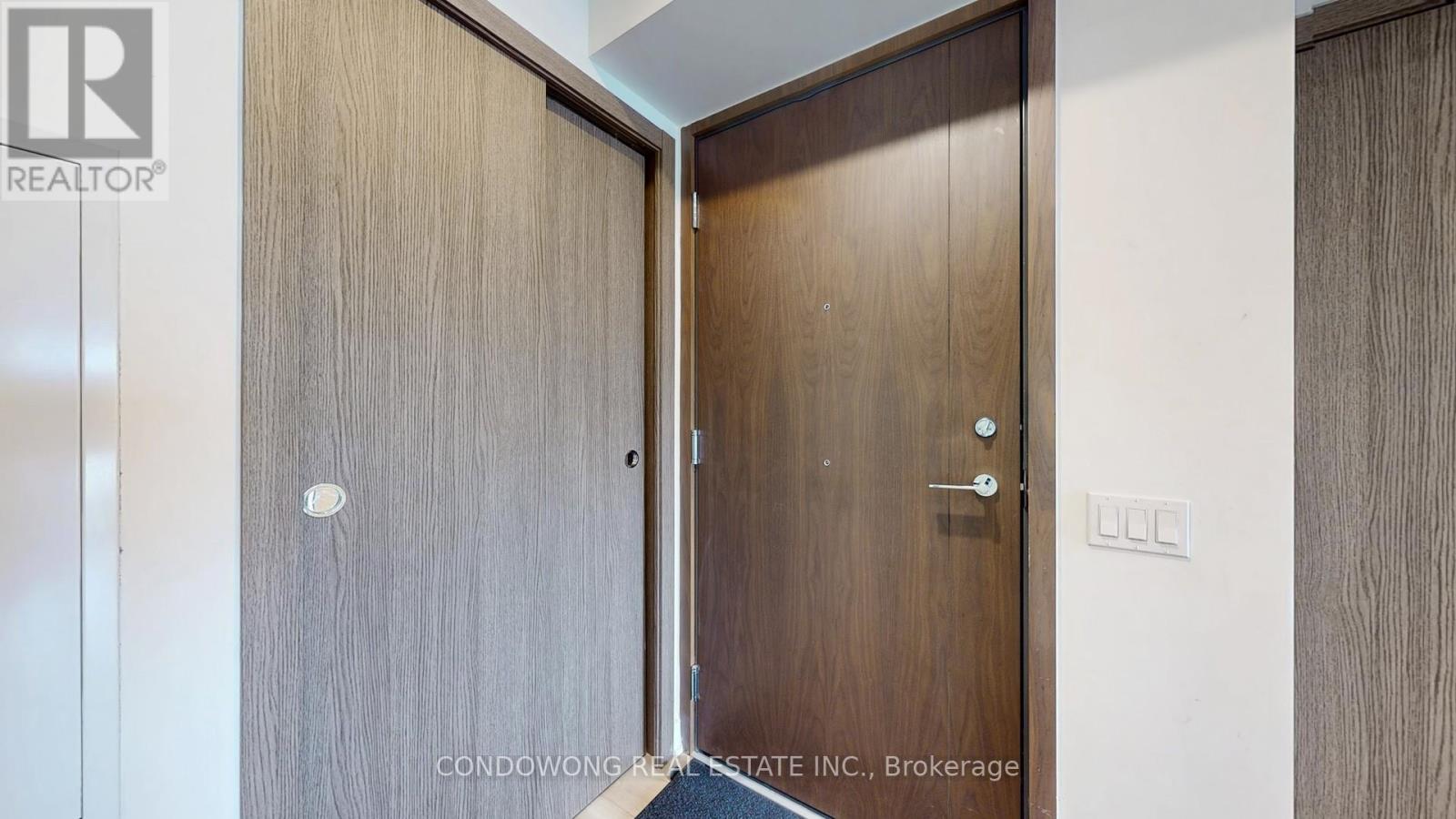 911 - 17 Bathurst Street, Toronto, Ontario  M5V 0N1 - Photo 11 - C12486787