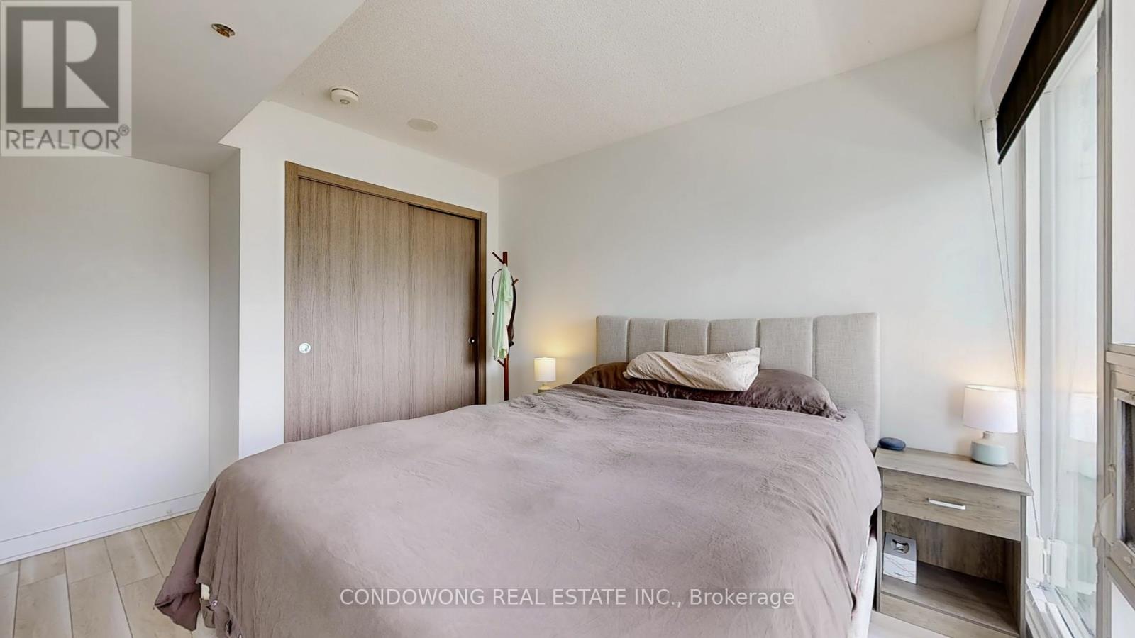 911 - 17 Bathurst Street, Toronto, Ontario  M5V 0N1 - Photo 7 - C12486787