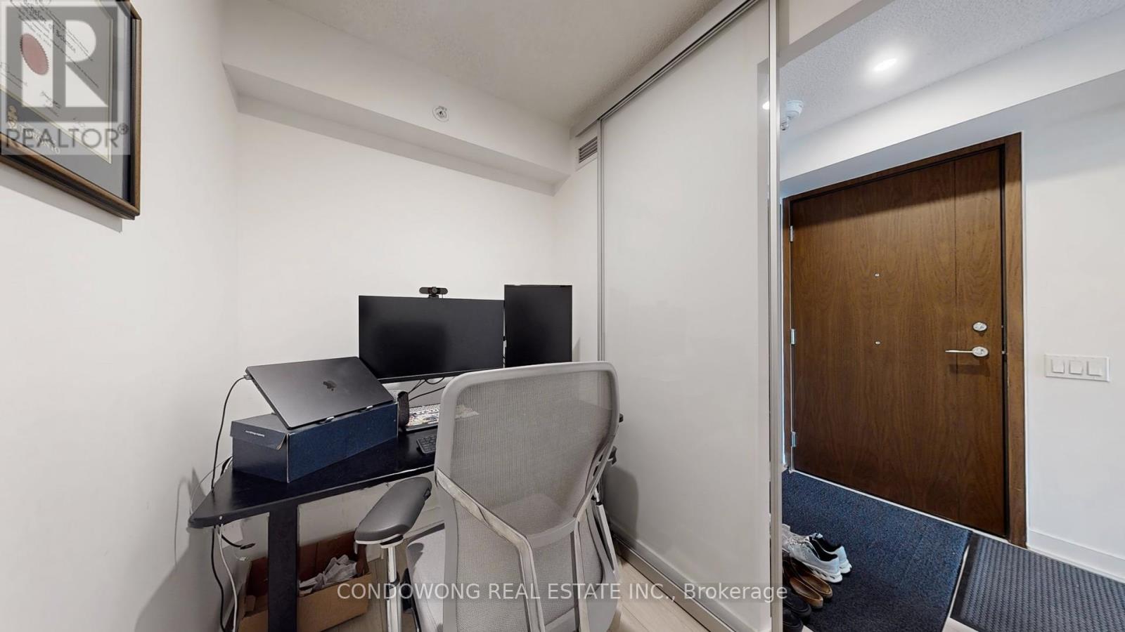 911 - 17 Bathurst Street, Toronto, Ontario  M5V 0N1 - Photo 9 - C12486787