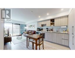 911 - 17 BATHURST STREET, Toronto, Ontario