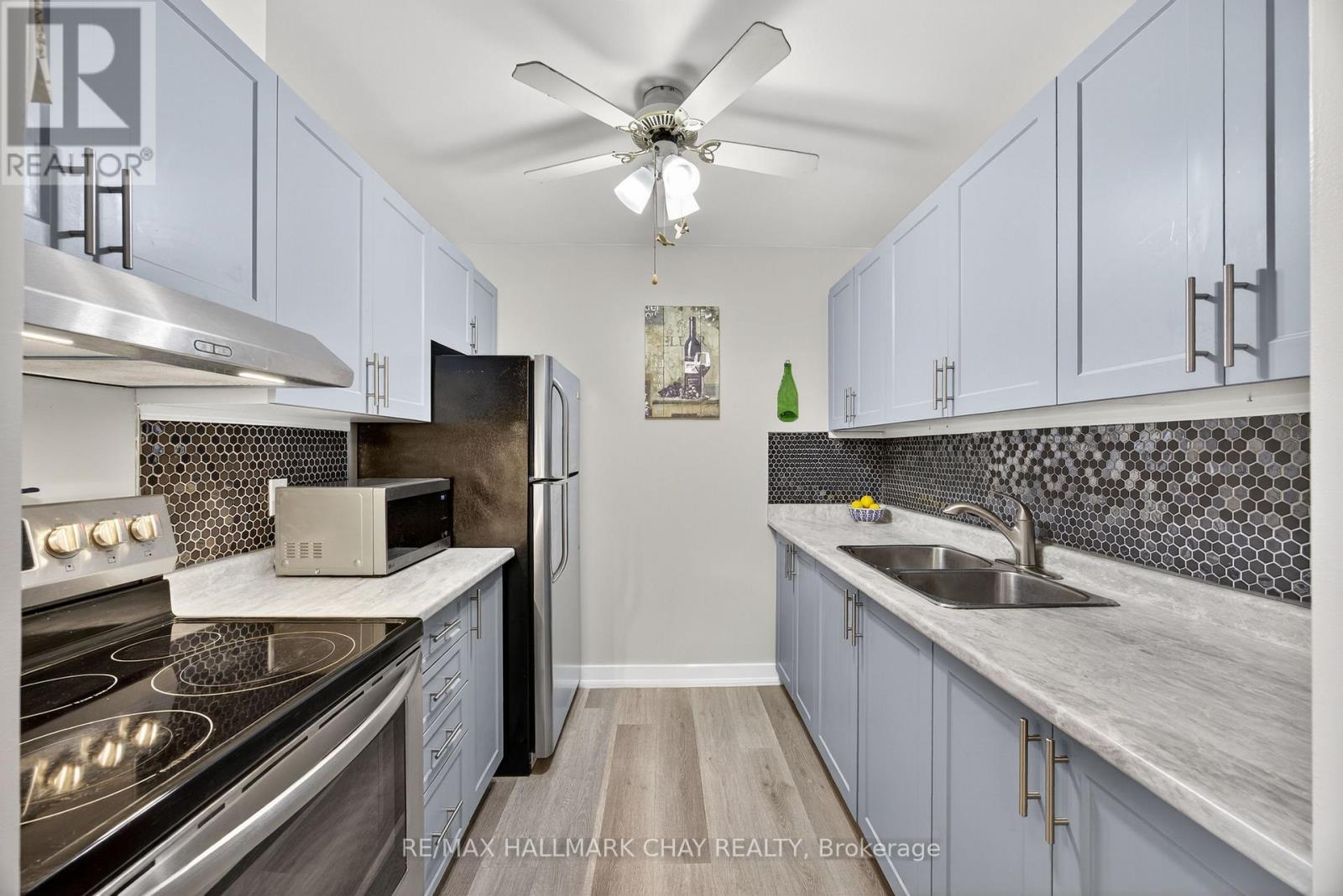 G9 - 147 Edgehill Drive, Barrie, Ontario  L4N 1L9 - Photo 5 - S12486346