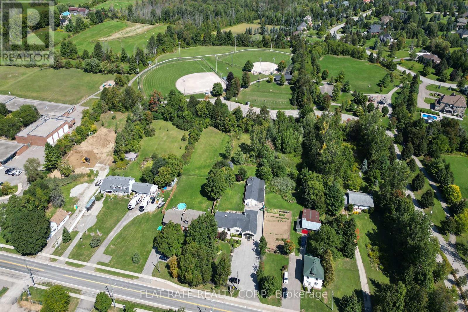 11269 Guelph Line, Milton, Ontario  L0P 1B0 - Photo 22 - W12481485