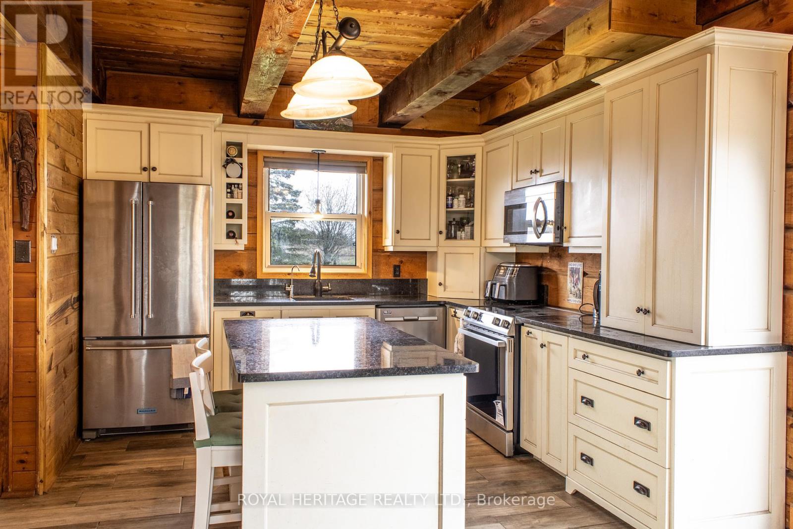 540 Kirkfield Road, Kawartha Lakes, Ontario  K0M 2T0 - Photo 5 - X12124758