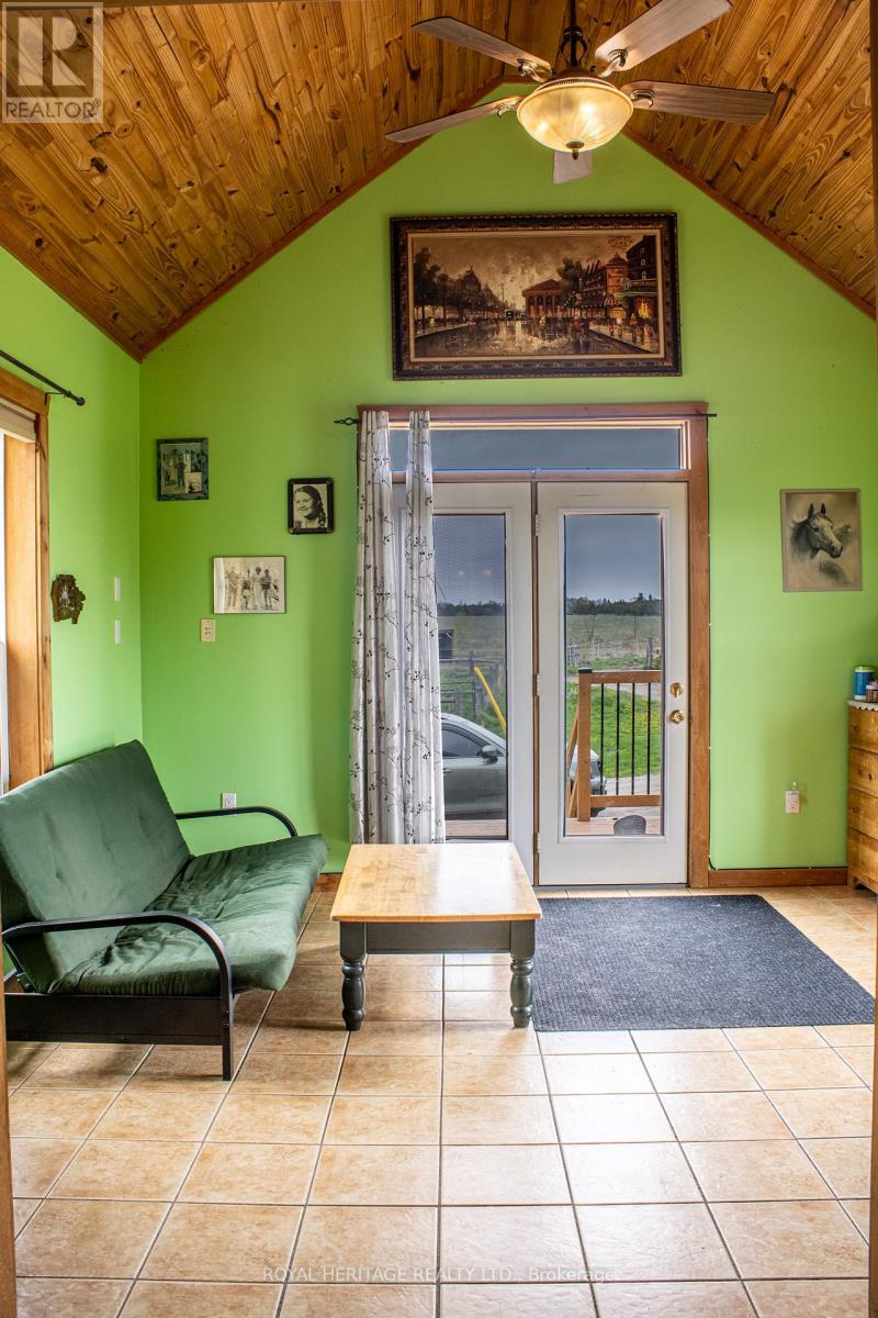 540 Kirkfield Road, Kawartha Lakes, Ontario  K0M 2T0 - Photo 9 - X12124758