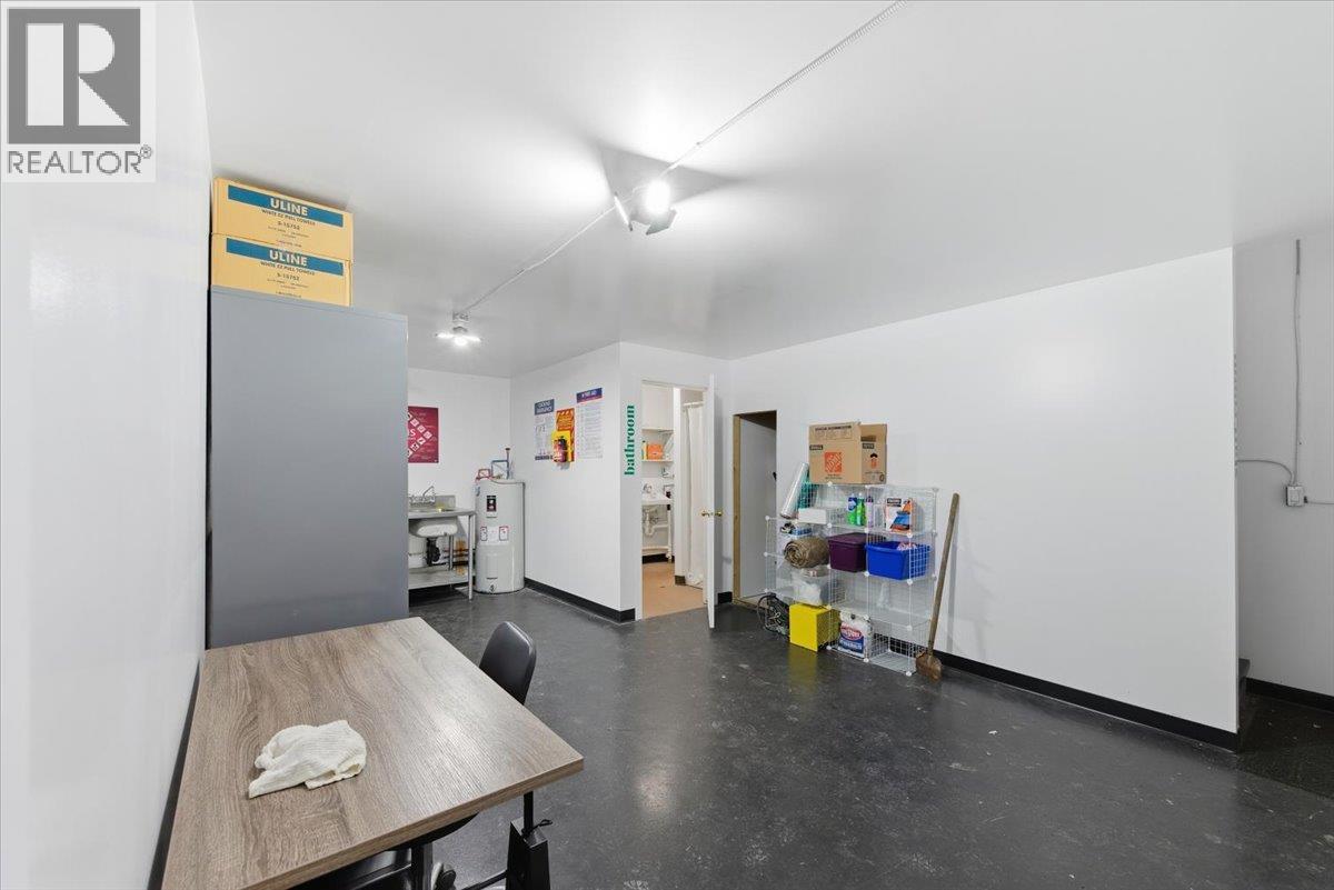 6924 / 6926 Old Kamloops Road, Vernon, British Columbia  V1H 1W1 - Photo 12 - 10366349