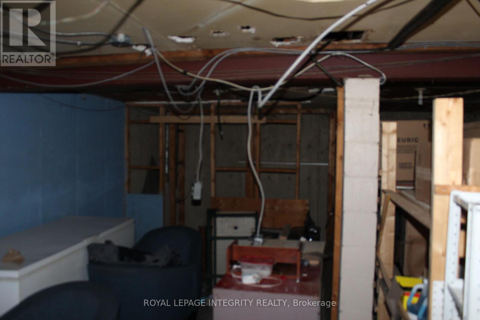 1117 Cobden Road, Ottawa, Ontario  K2C 2Z1 - Photo 25 - X12484775