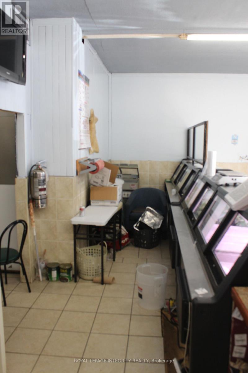 1117 Cobden Road, Ottawa, Ontario  K2C 2Z1 - Photo 8 - X12484775