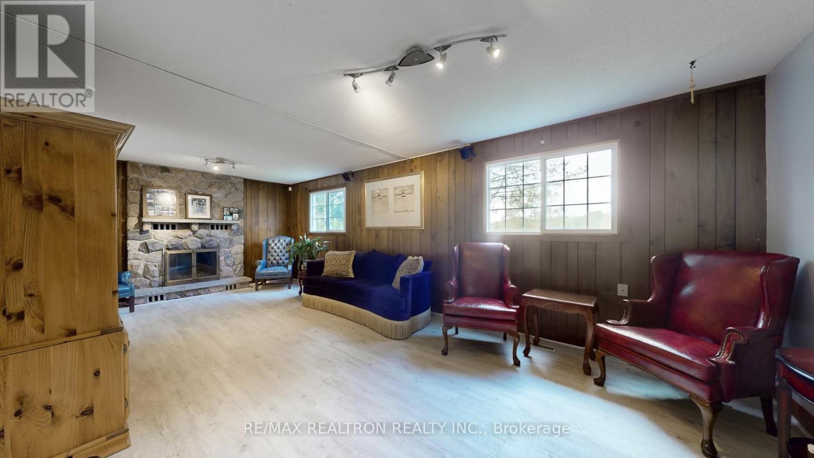 2521 Mt Albert Road, East Gwillimbury, Ontario  L0G 1R0 - Photo 20 - N12486776