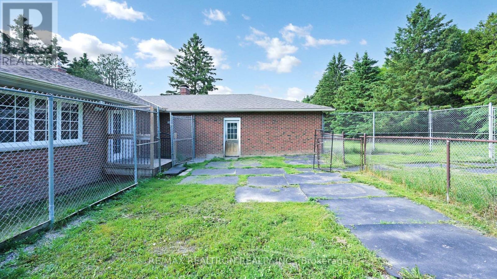 2521 Mt Albert Road, East Gwillimbury, Ontario  L0G 1R0 - Photo 41 - N12486776