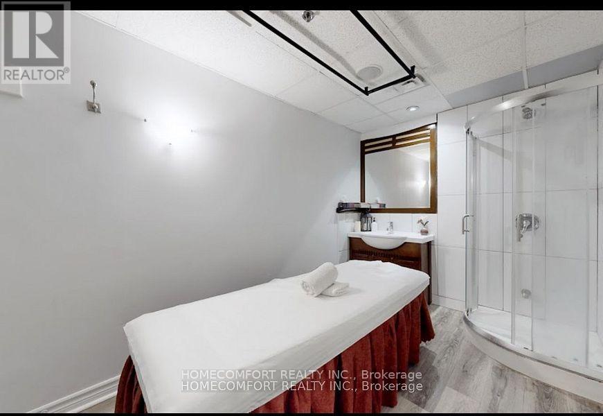 3 - 165 East Beaver Creek Road, Richmond Hill, Ontario  L4B 2N2 - Photo 4 - N12486783