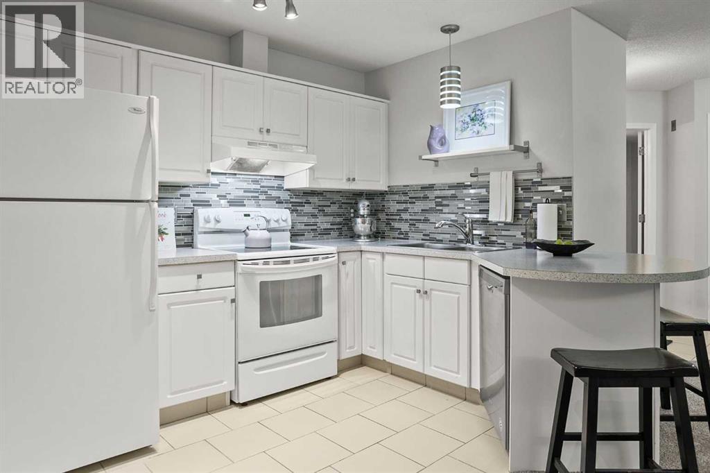 118, 10 Sierra Morena Mews Sw, Calgary, Alberta  T3H 3K5 - Photo 12 - A2263002