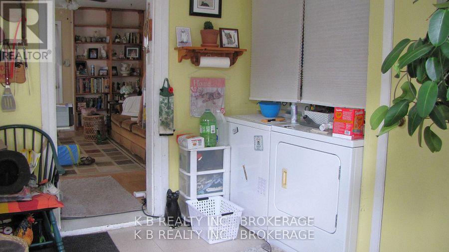 229 Gore Street E, Perth, Ontario  K7H 1K6 - Photo 10 - X12486805