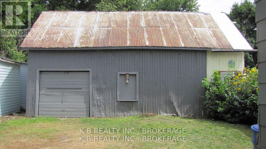 229 Gore Street E, Perth, Ontario  K7H 1K6 - Photo 12 - X12486805