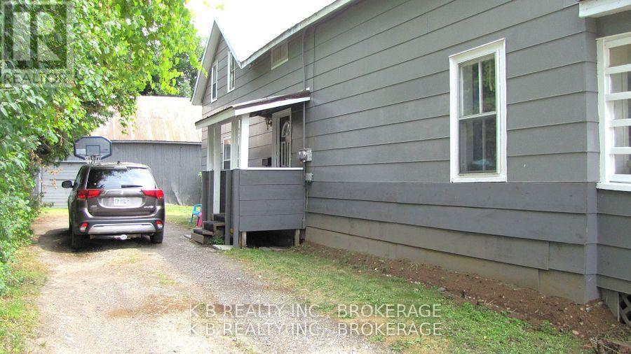 229 Gore Street E, Perth, Ontario  K7H 1K6 - Photo 13 - X12486805