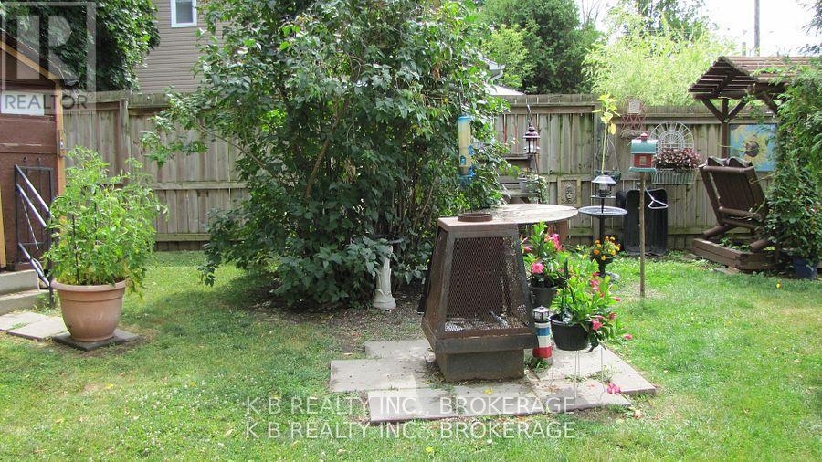 229 Gore Street E, Perth, Ontario  K7H 1K6 - Photo 20 - X12486805