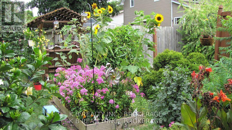 229 Gore Street E, Perth, Ontario  K7H 1K6 - Photo 24 - X12486805