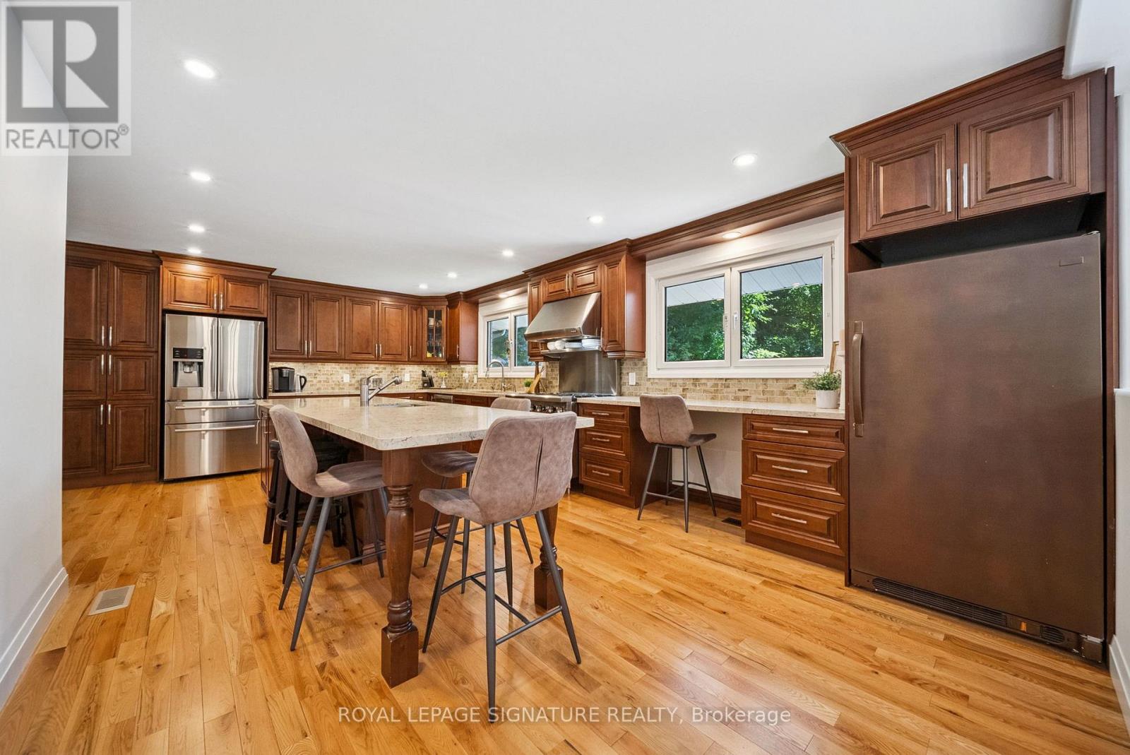 470 Parkview Court, Midland, Ontario  L4R 5G3 - Photo 11 - S12486782