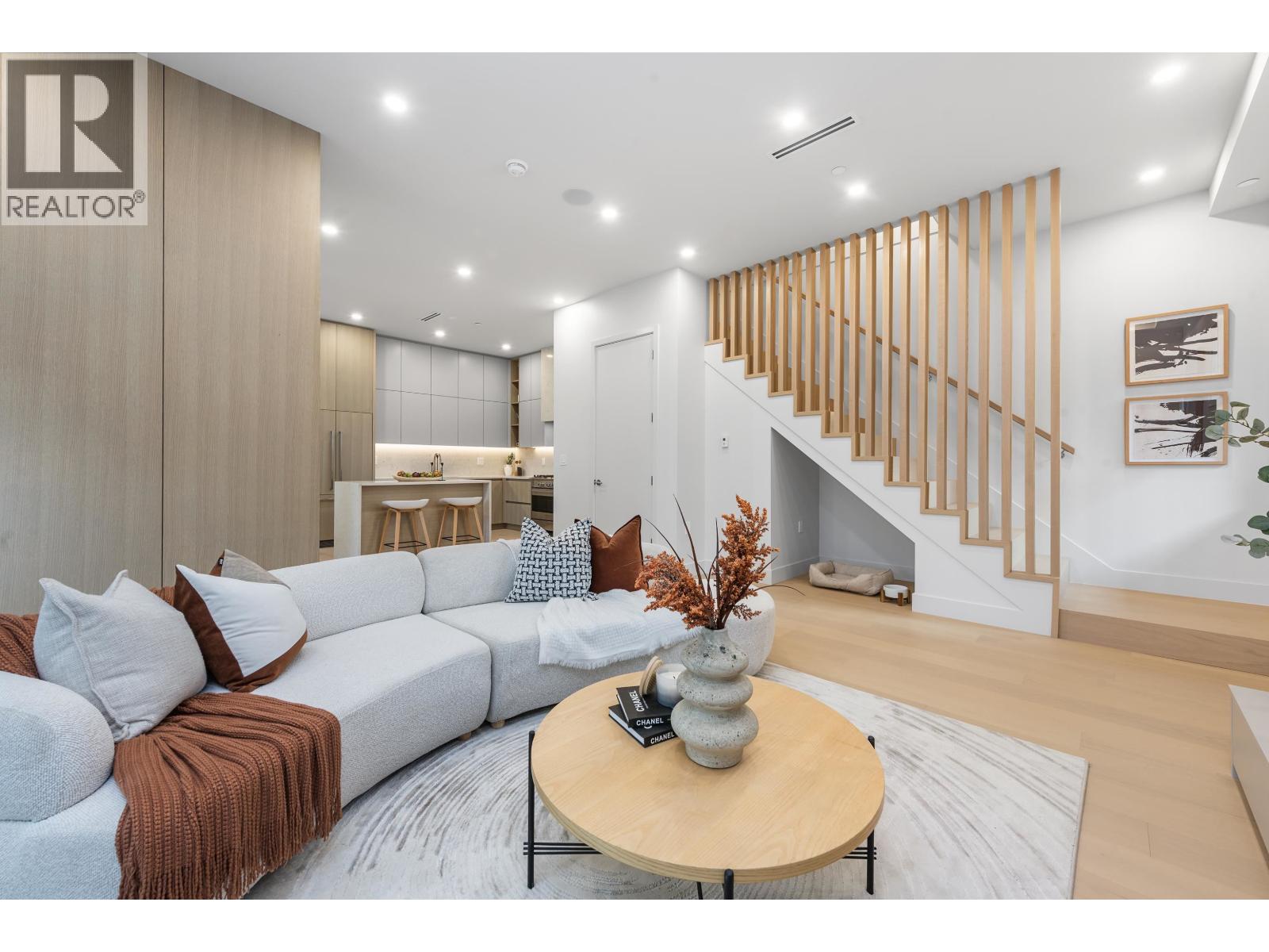 1 2136 E 10 Avenue, Vancouver, British Columbia  V5N 1Y1 - Photo 7 - R3047955