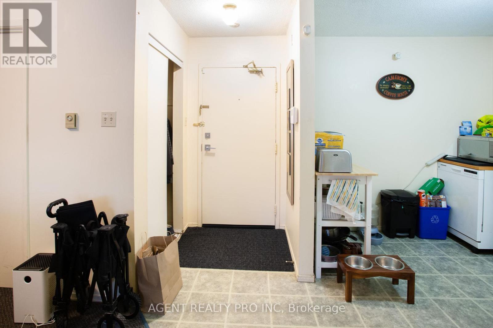 117 - 5 Jacksway Crescent, London North, Ontario  N5X 3T5 - Photo 3 - X12486800