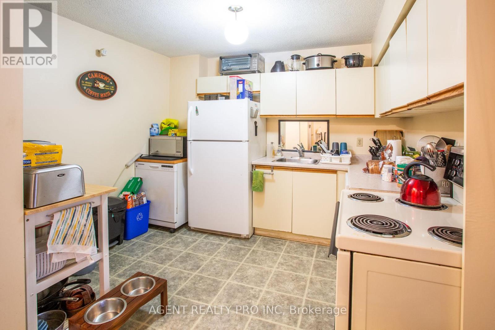 117 - 5 Jacksway Crescent, London North, Ontario  N5X 3T5 - Photo 4 - X12486800