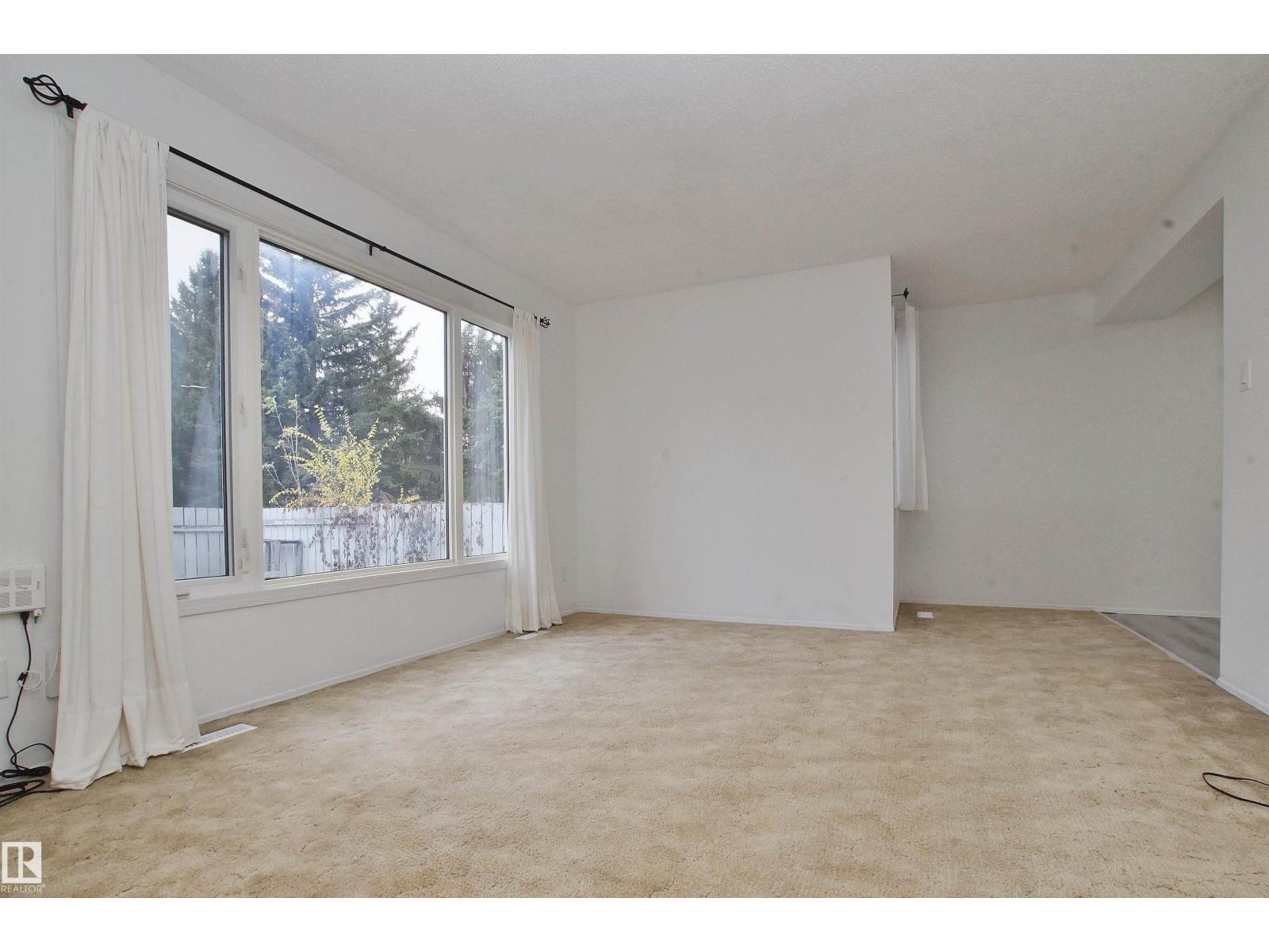 30 Amberly Ct Nw, Edmonton, Alberta  T5A 2H9 - Photo 6 - E4463834