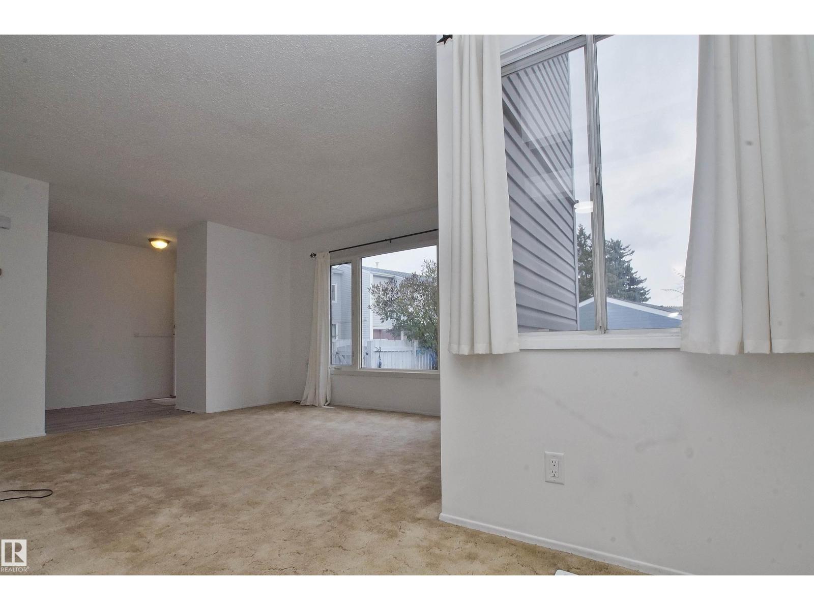 30 Amberly Ct Nw, Edmonton, Alberta  T5A 2H9 - Photo 7 - E4463834