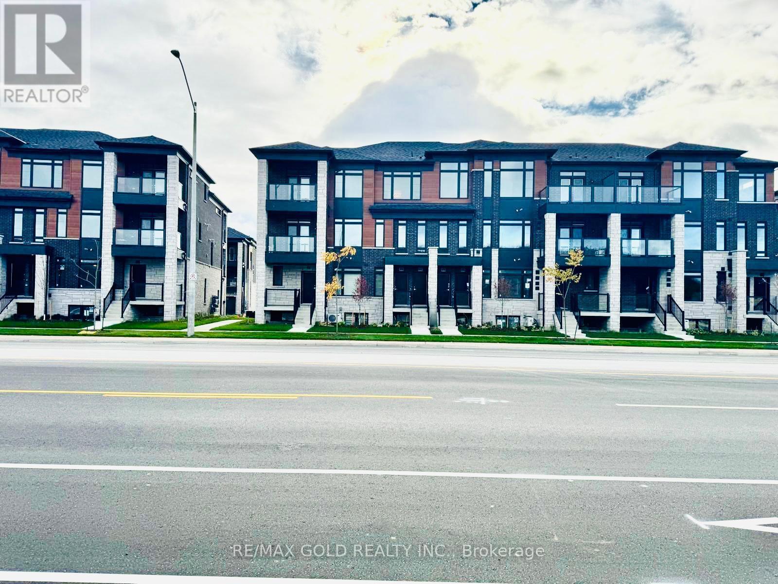 497 Tim Manley Avenue, Caledon, Ontario  L7C 4M1 - Photo 3 - W12486655