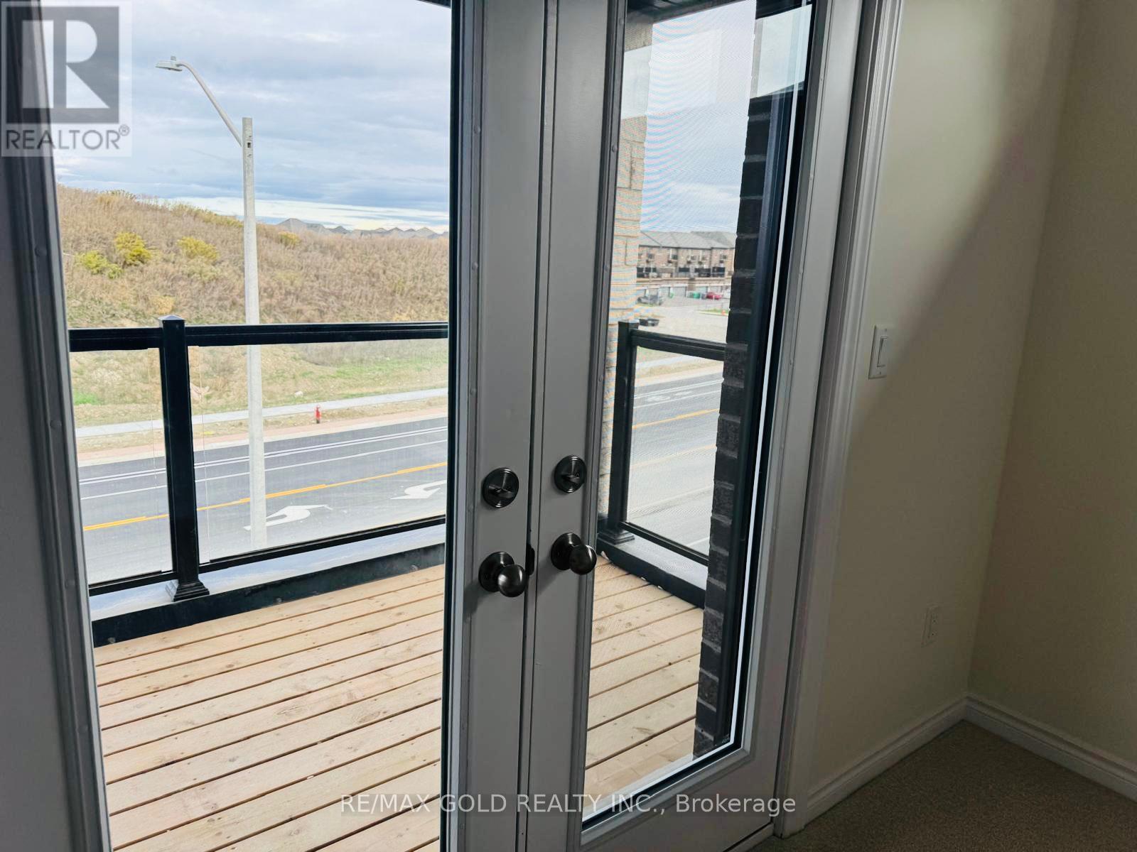 497 Tim Manley Avenue, Caledon, Ontario  L7C 4M1 - Photo 11 - W12486655