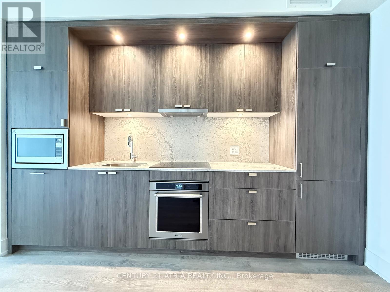 504 - 259 The Kingsway, Toronto, Ontario  M9A 0G2 - Photo 2 - W12486762