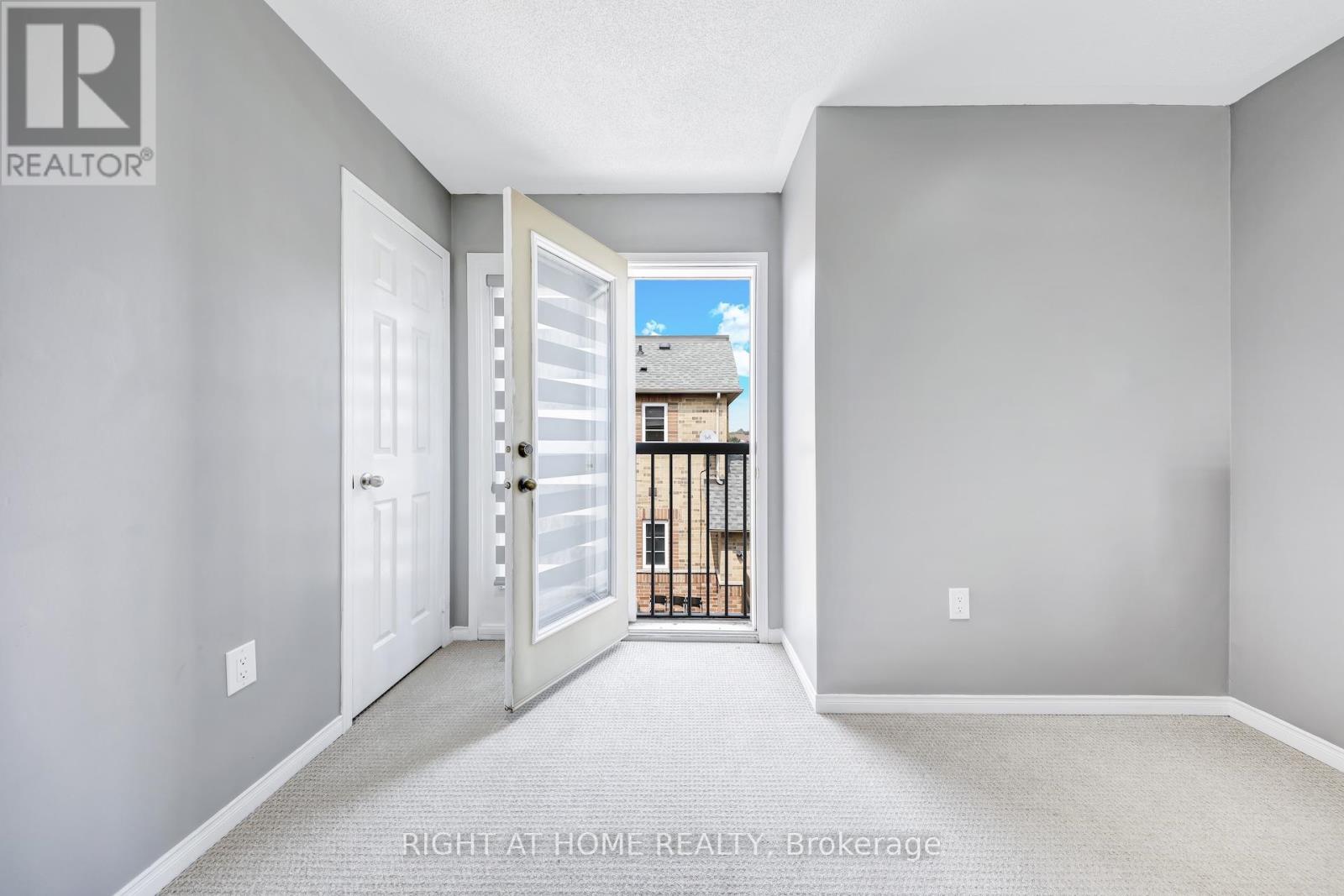 332 Rosegate Way N, Oakville, Ontario  L6H 7K7 - Photo 21 - W12486767