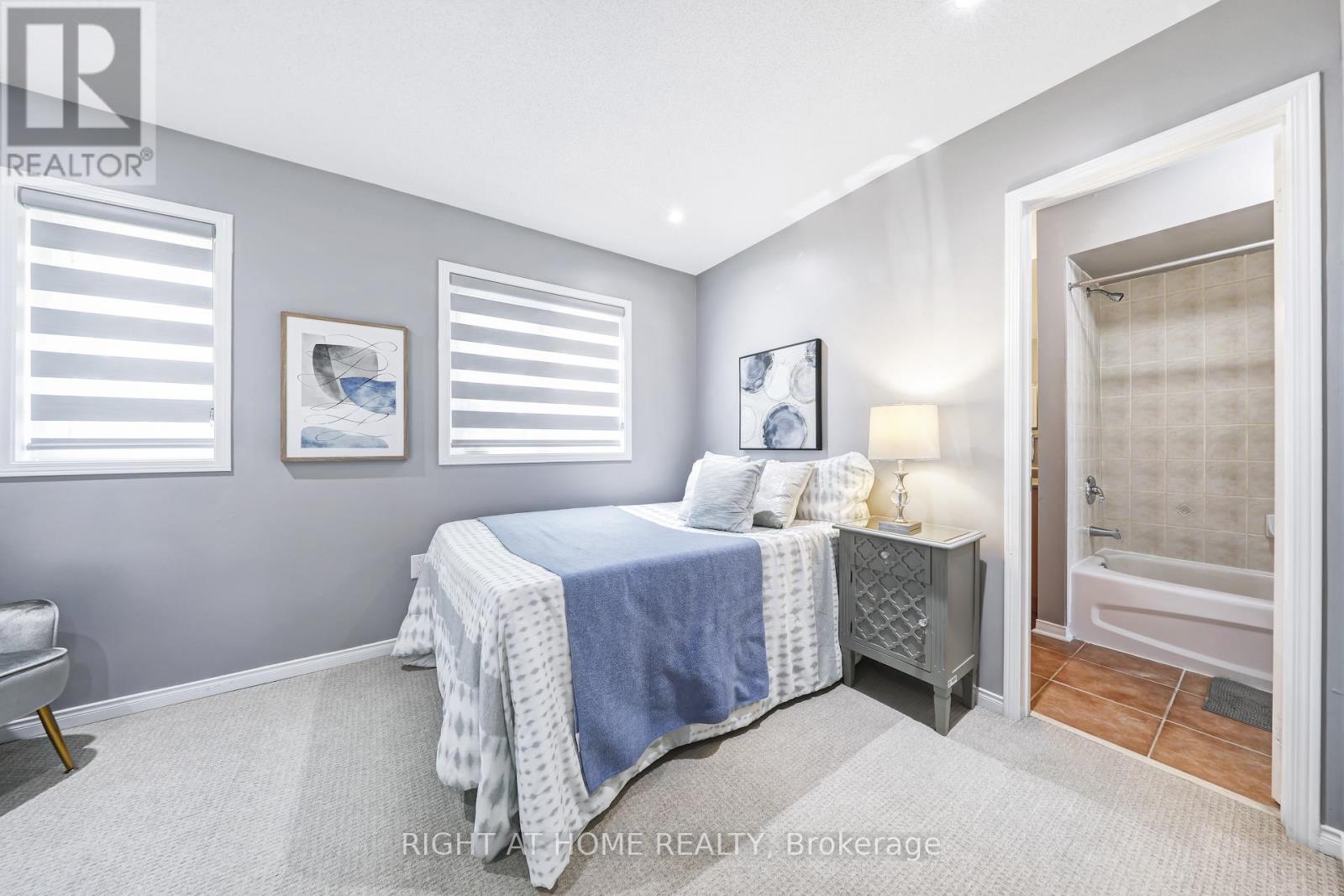 332 Rosegate Way N, Oakville, Ontario  L6H 7K7 - Photo 28 - W12486767