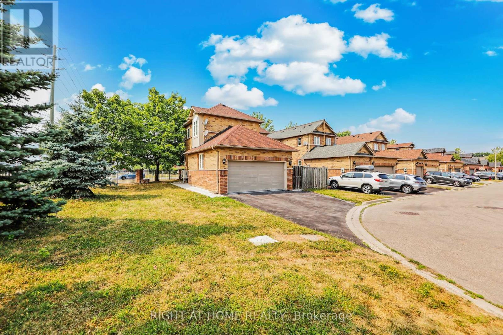 332 Rosegate Way N, Oakville, Ontario  L6H 7K7 - Photo 32 - W12486767