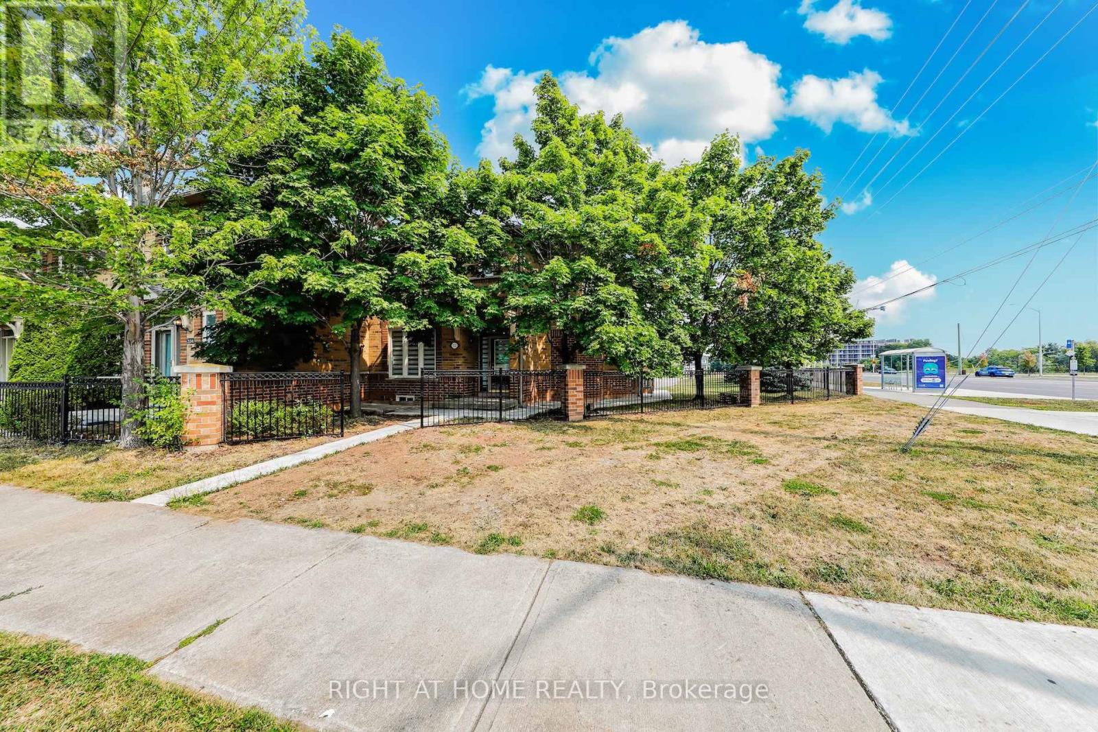 332 Rosegate Way N, Oakville, Ontario  L6H 7K7 - Photo 33 - W12486767