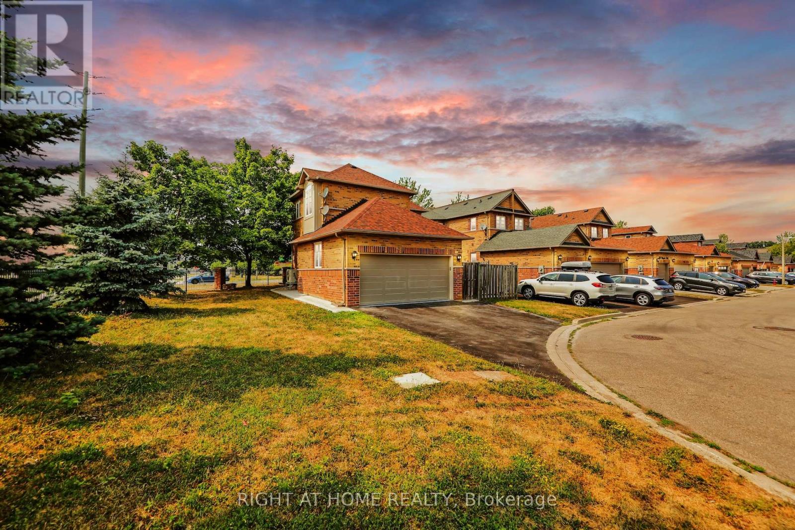 332 Rosegate Way N, Oakville, Ontario  L6H 7K7 - Photo 39 - W12486767