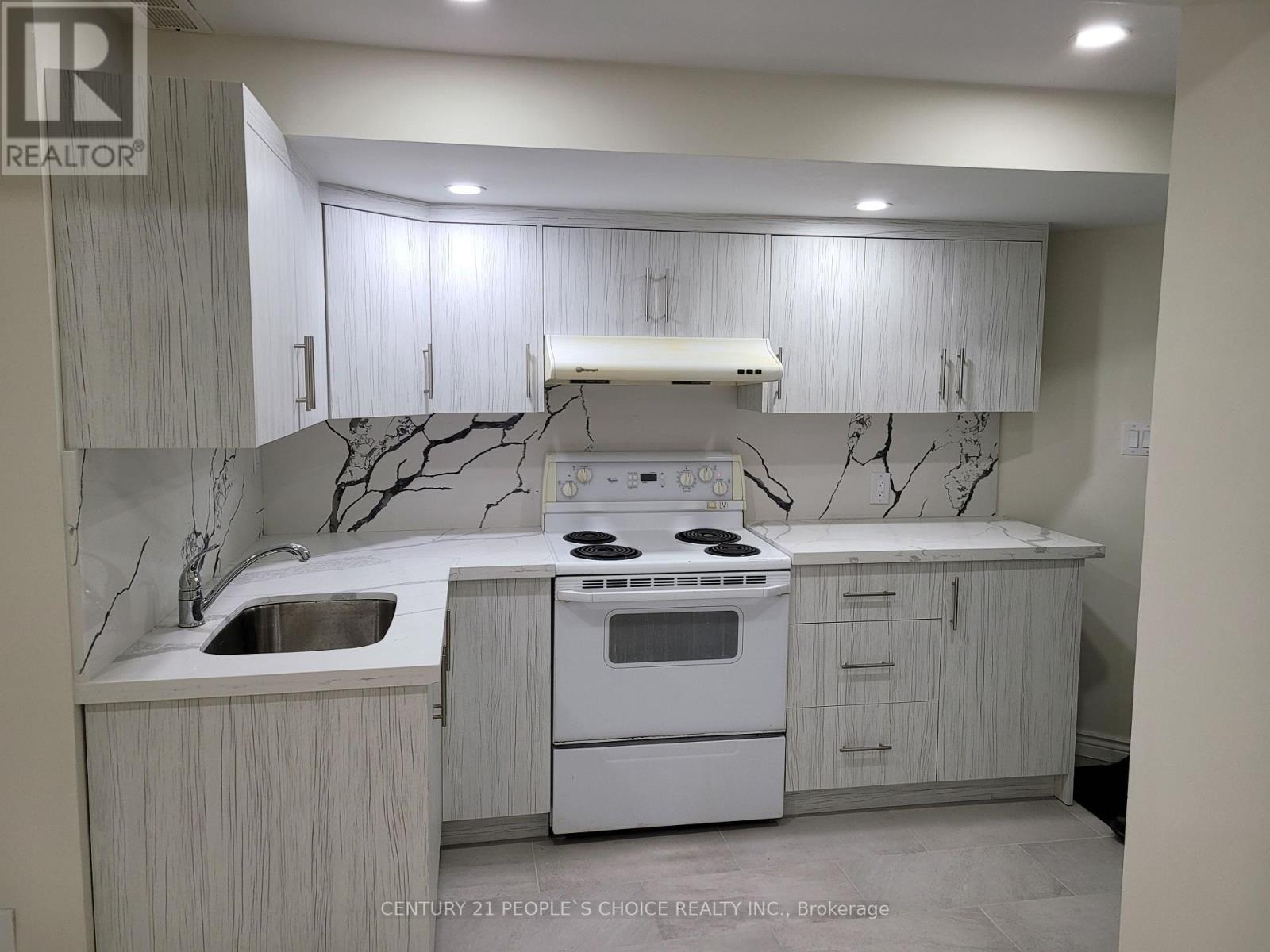 383 Jay Crescent, Orangeville, Ontario  L9W 4Y7 - Photo 4 - W12486780