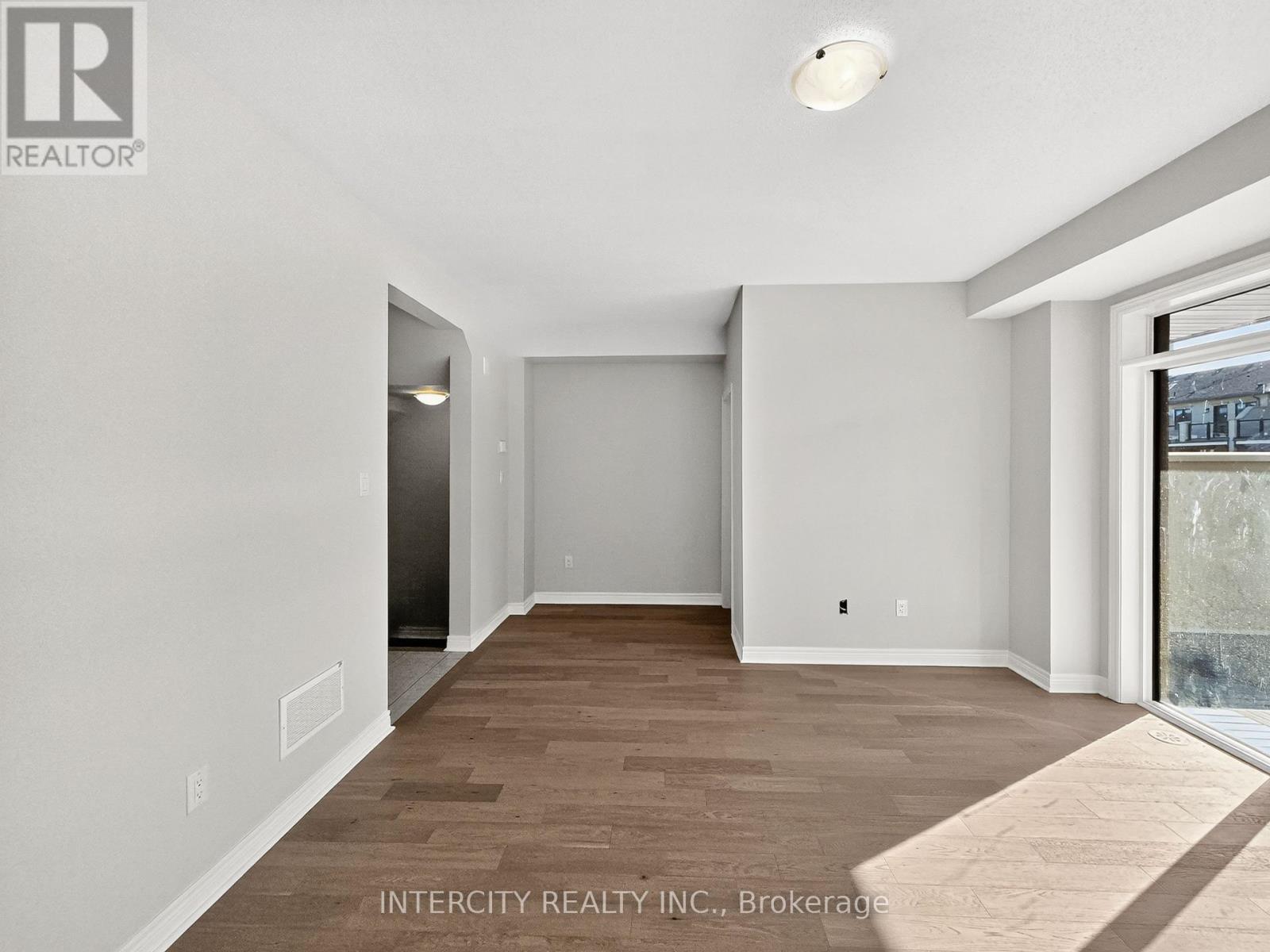 100 Grassbank Road, Brampton, Ontario  L6R 4E7 - Photo 10 - W12486790