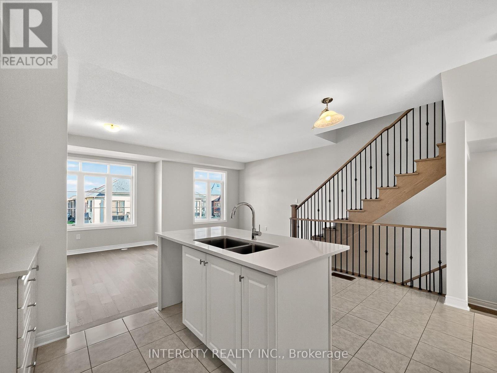 100 Grassbank Road, Brampton, Ontario  L6R 4E7 - Photo 19 - W12486790