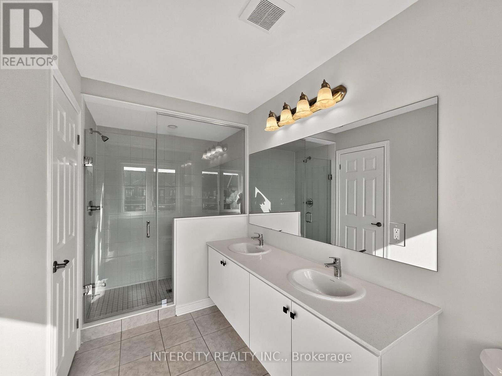 100 Grassbank Road, Brampton, Ontario  L6R 4E7 - Photo 28 - W12486790